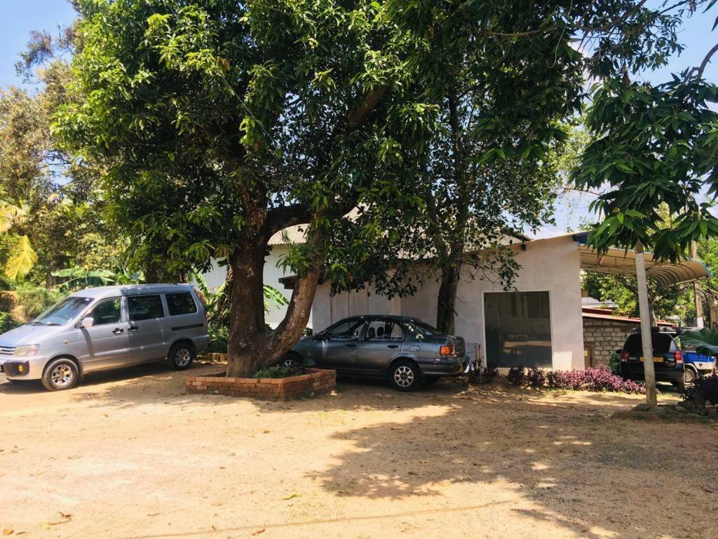 Umaya Rest Inn Balangoda Exterior photo